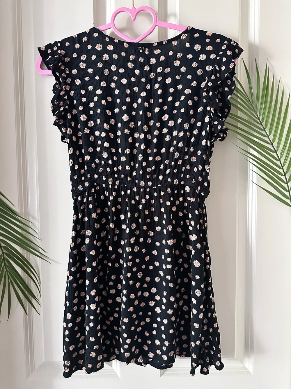 Billabong Girls Black Mini Dress Daisy Print V-Neck Ruffle Short Sleeves